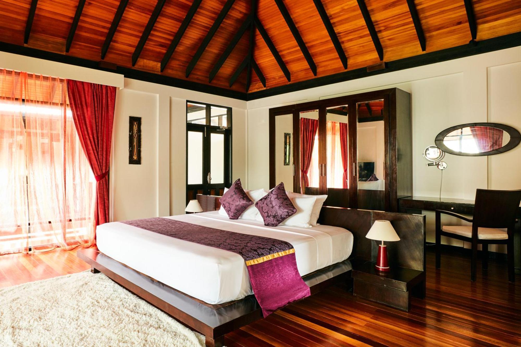Sun Siyam Iru Fushi Resort Iru Fushi Island